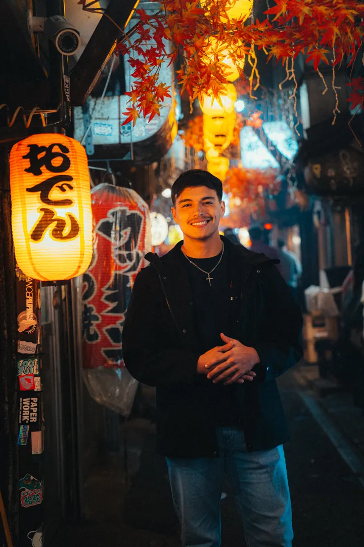 Tokyo Streets Photo Session by Night in Shibuya and Shinjuku