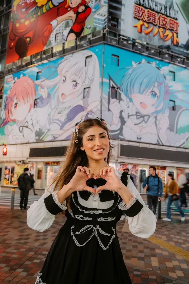 Tokyo Streets Photo Session by Night in Shibuya and Shinjuku
