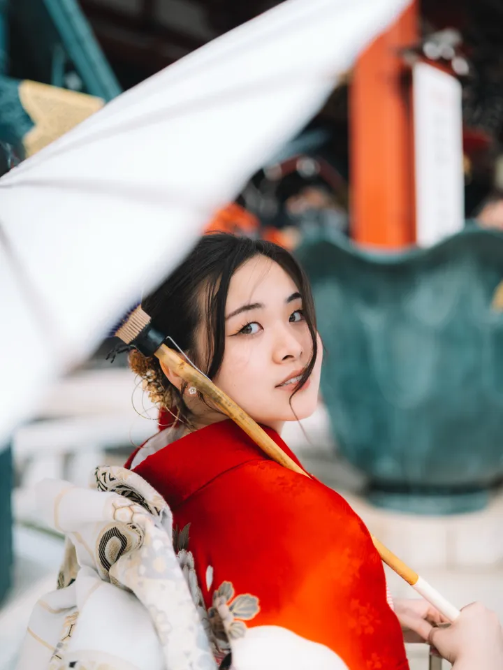 Whispers of Edo: Tokyo Kimono Photoshoot Experience in Asakusa