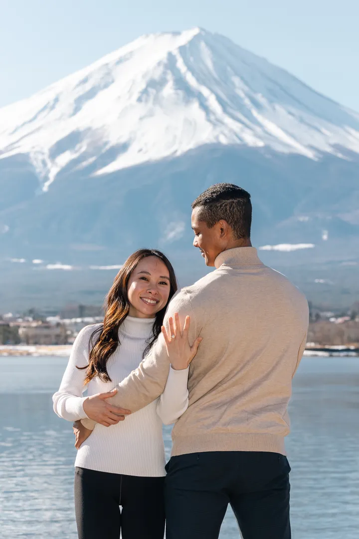 Magical Proposal Photoshoot At Mount Fuji With Private Photographer