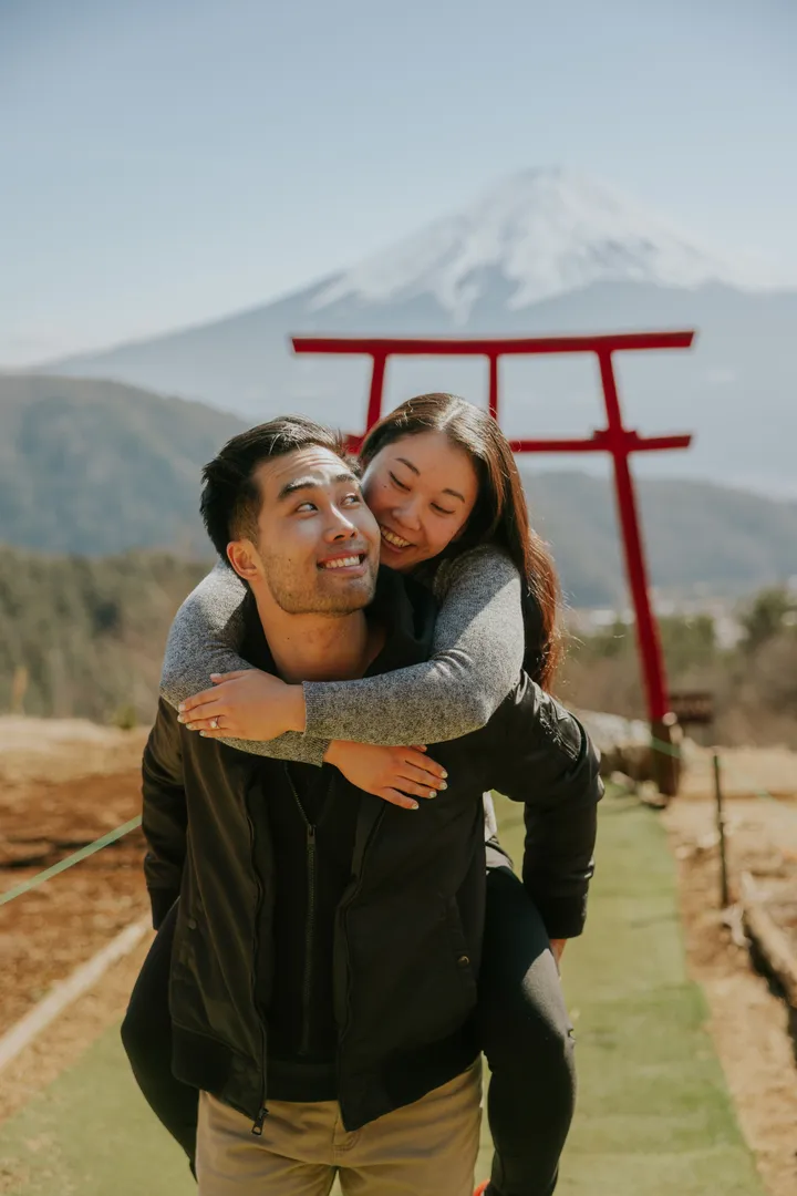 Magical Proposal Photoshoot At Mount Fuji With Private Photographer