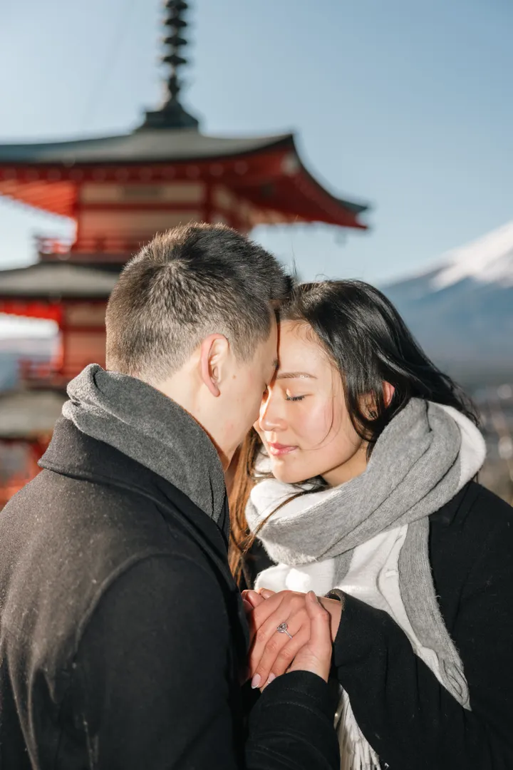 Magical Proposal Photoshoot At Mount Fuji With Private Photographer