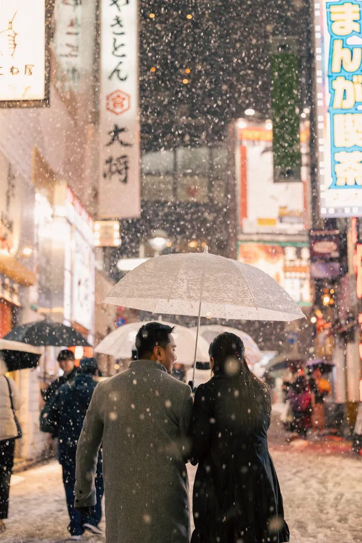 Love Is In The Air: Private Couple Photoshoot In Tokyo