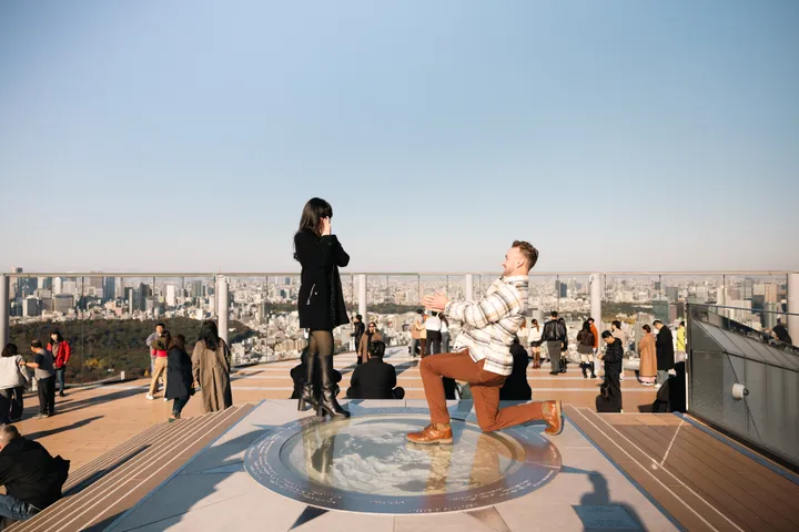 Love Is In The Air: Private Couple Photoshoot In Tokyo