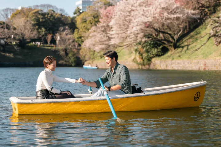 Cherry Blossom Dreams – Sakura Photoshoot For Couples In Tokyo