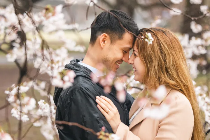 Cherry Blossom Dreams – Sakura Photoshoot For Couples In Tokyo