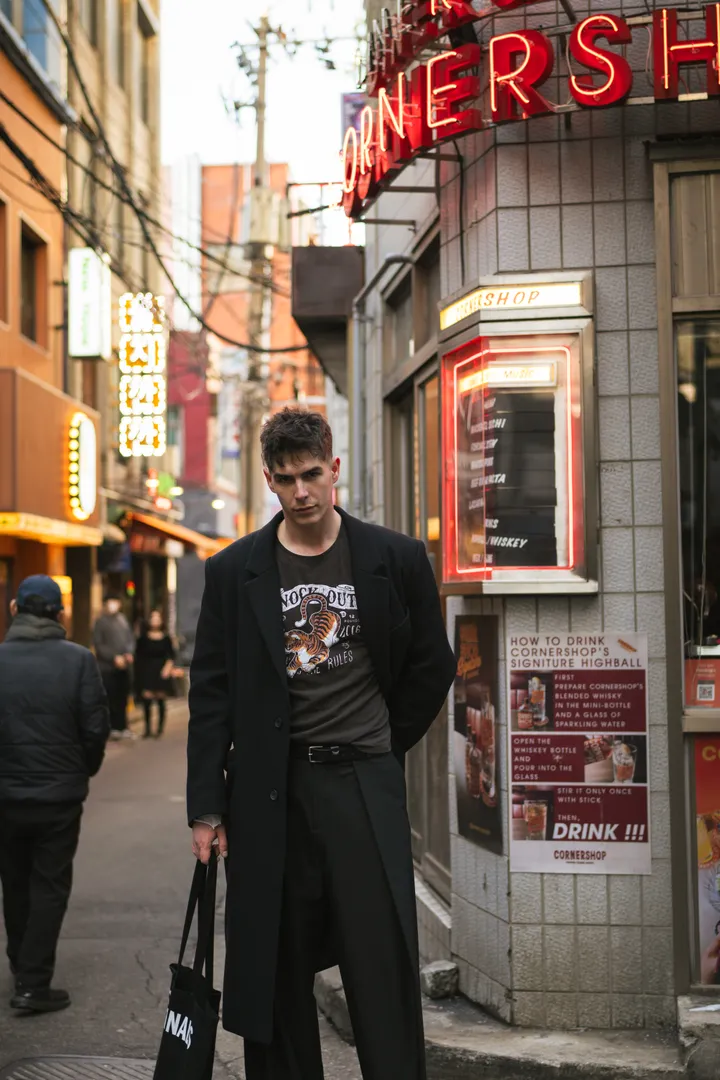 Casual Street Photoshoot in Seoul’s Most Photogenic Locations