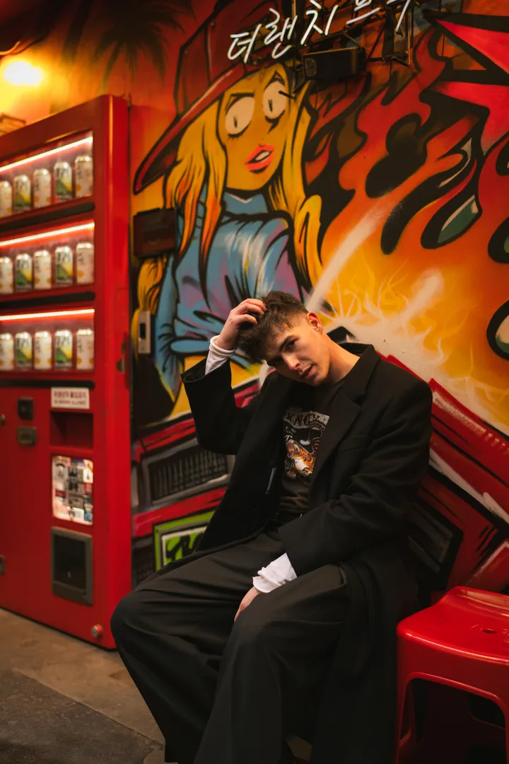 Casual Street Photoshoot in Seoul’s Most Photogenic Locations