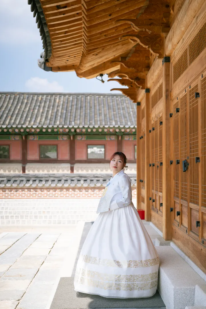 Private Hanbok Photoshoot at Seoul’s Royal Gyeongbokgung Palace