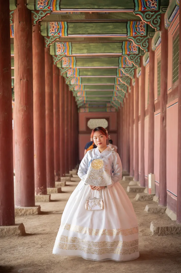 Private Hanbok Photoshoot at Seoul’s Royal Gyeongbokgung Palace