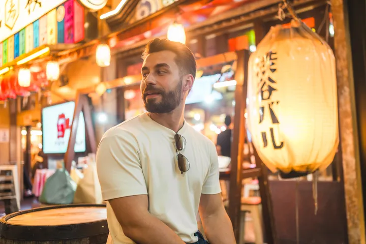 Tokyo Streets Unfiltered: A Captivating Urban Photoshoot Experience