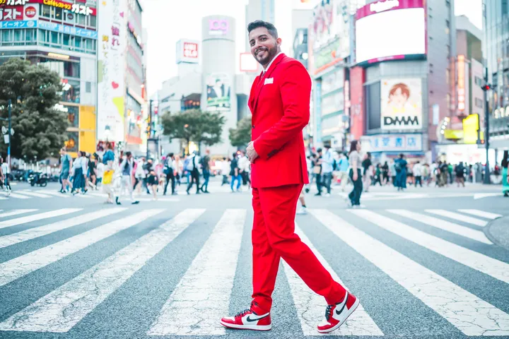 Tokyo Streets Unfiltered: A Captivating Urban Photoshoot Experience