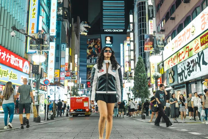 Tokyo Streets Unfiltered: A Captivating Urban Photoshoot Experience