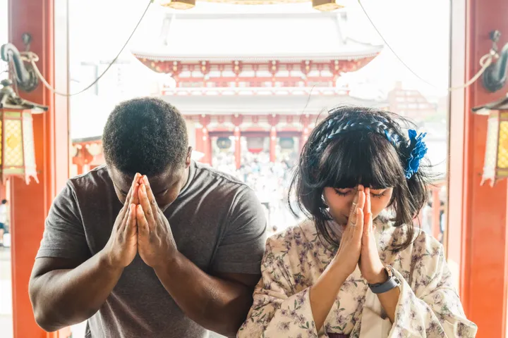 Tokyo Traditional Kimono Photoshoot in Asakusa & Sensoji Temple