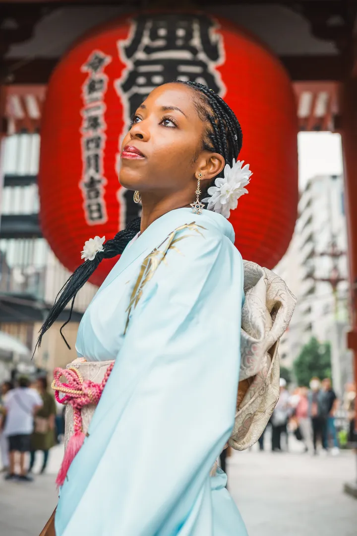 Tokyo Traditional Kimono Photoshoot in Asakusa & Sensoji Temple