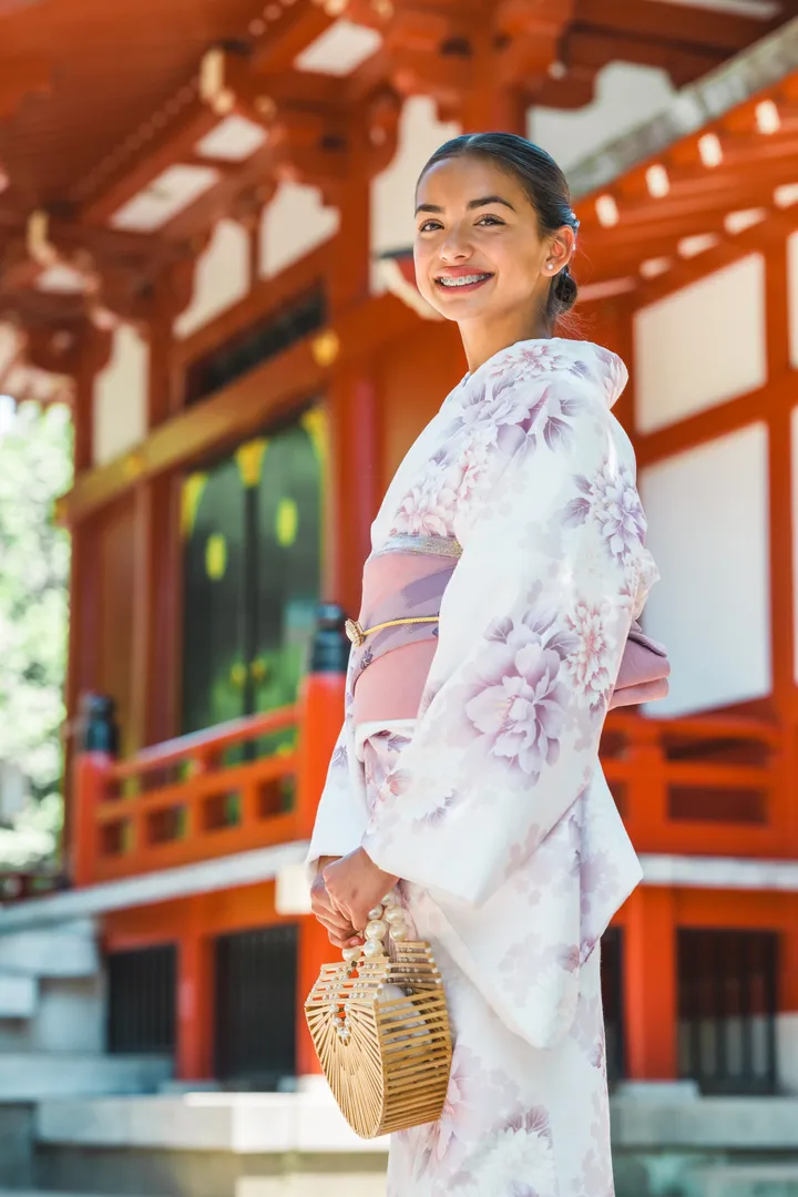 Tokyo Traditional Kimono Photoshoot in Asakusa & Sensoji Temple