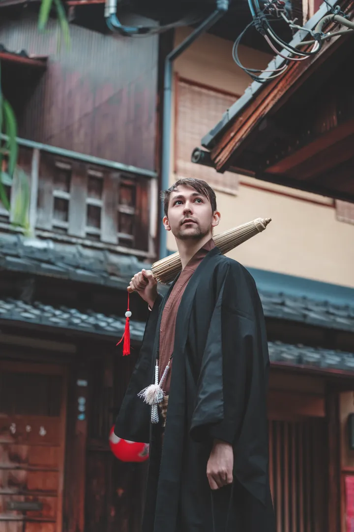 Traditional Kimono Photoshoot in Kyoto with a Local Photographer