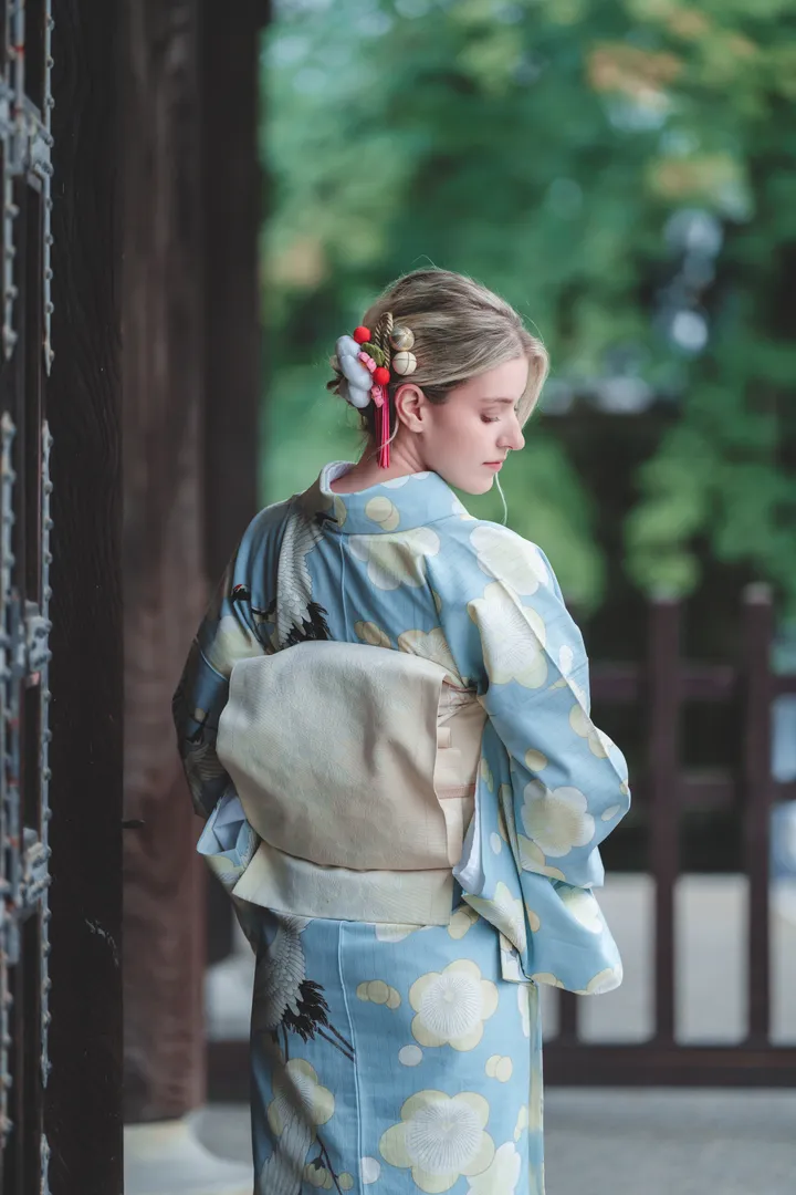 Traditional Kimono Photoshoot in Kyoto with a Local Photographer
