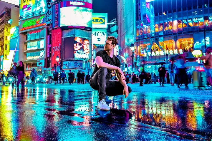 Night Cyberpunk Photoshoot in Tokyo with a Local Japanese Photographer
