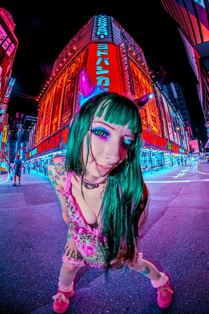 Night Cyberpunk Photoshoot in Tokyo with a Local Japanese Photographer
