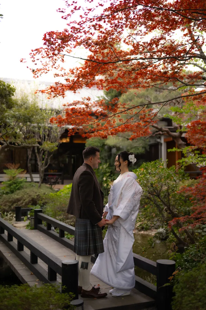 Romantic Couple Photoshoot in Tokyo’s Hidden Gardens & Local Corners