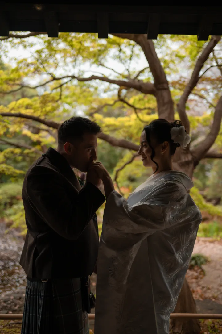 Romantic Couple Photoshoot in Tokyo’s Hidden Gardens & Local Corners