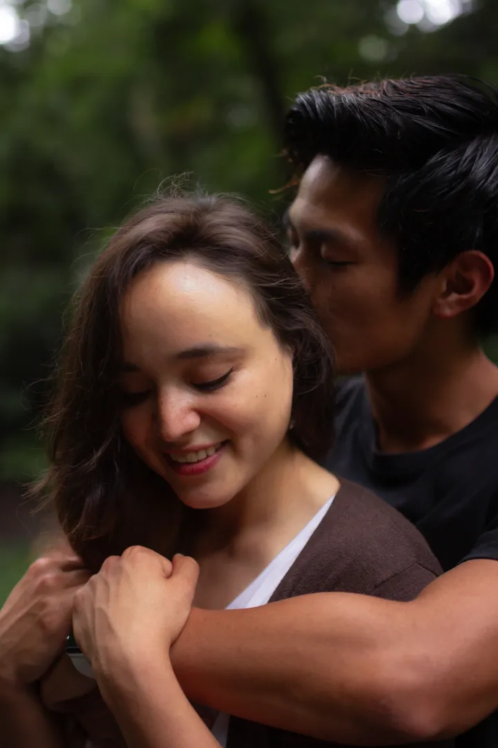 Romantic Couple Photoshoot in Tokyo’s Hidden Gardens & Local Corners