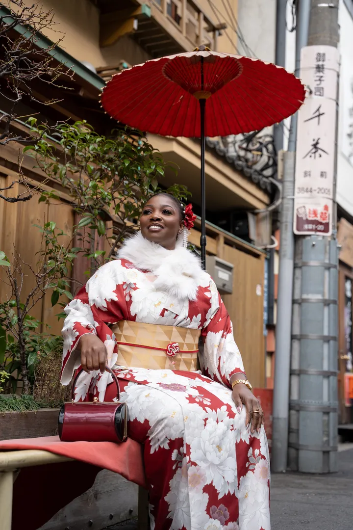 Timeless Kimono Photoshoot in Tokyo – Asakusa & Senso-ji Temple