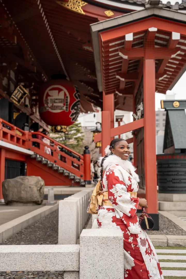 Timeless Kimono Photoshoot in Tokyo – Asakusa & Senso-ji Temple
