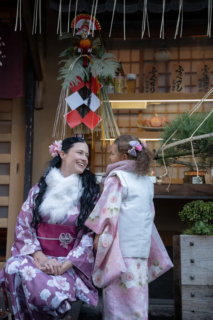 Timeless Kimono Photoshoot in Tokyo – Asakusa & Senso-ji Temple