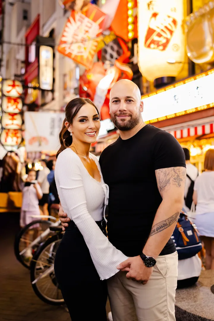 Private Couple Photoshoot in Osaka – Photogenic Love Story Experience