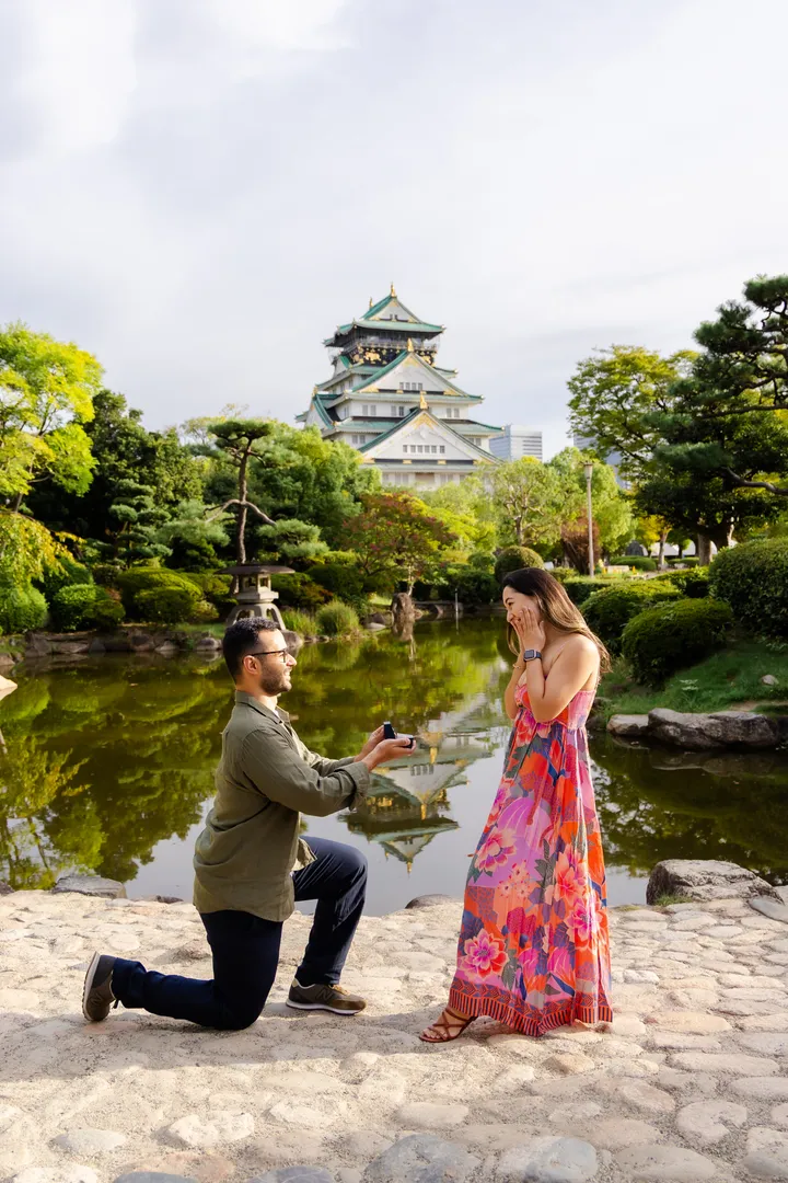 Private Couple Photoshoot in Osaka – Photogenic Love Story Experience
