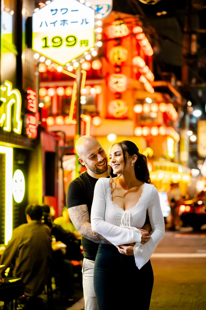 Private Couple Photoshoot in Osaka – Photogenic Love Story Experience