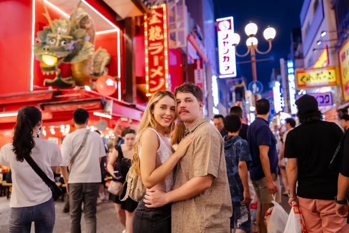 Private Couple Photoshoot in Osaka – Photogenic Love Story Experience