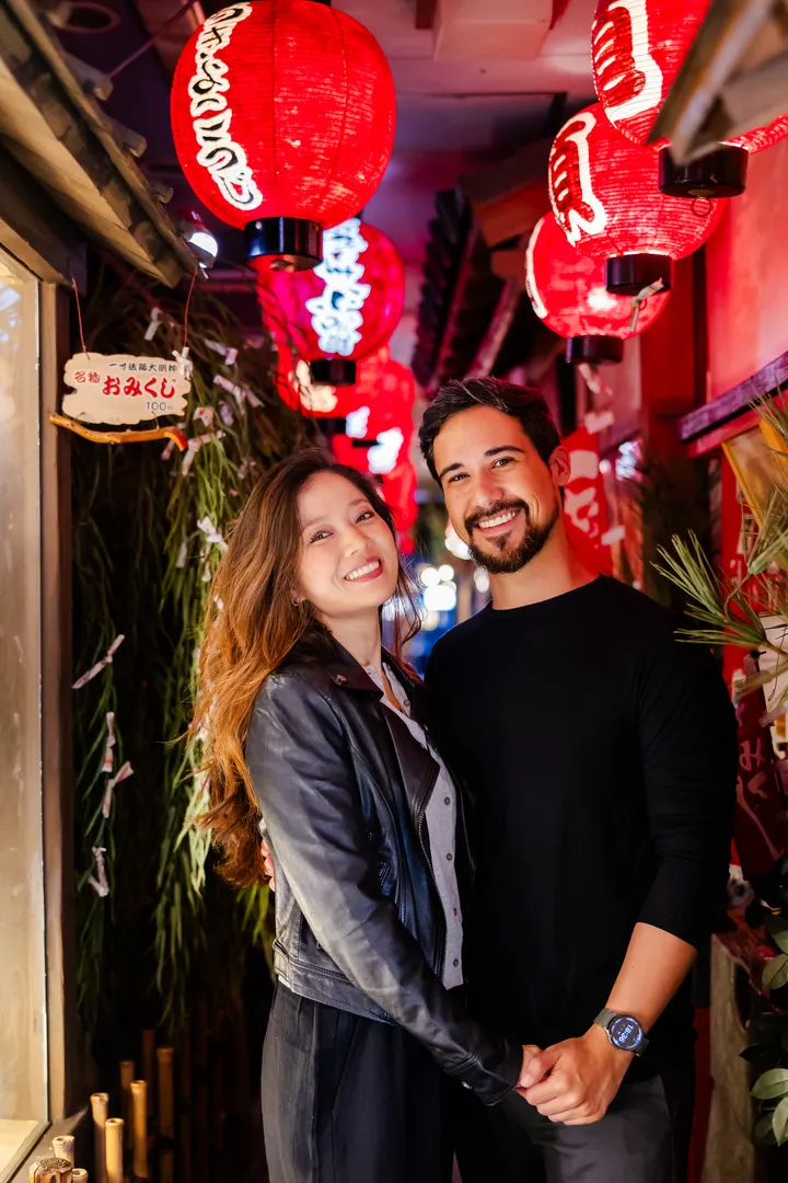 Private Couple Photoshoot in Osaka – Photogenic Love Story Experience