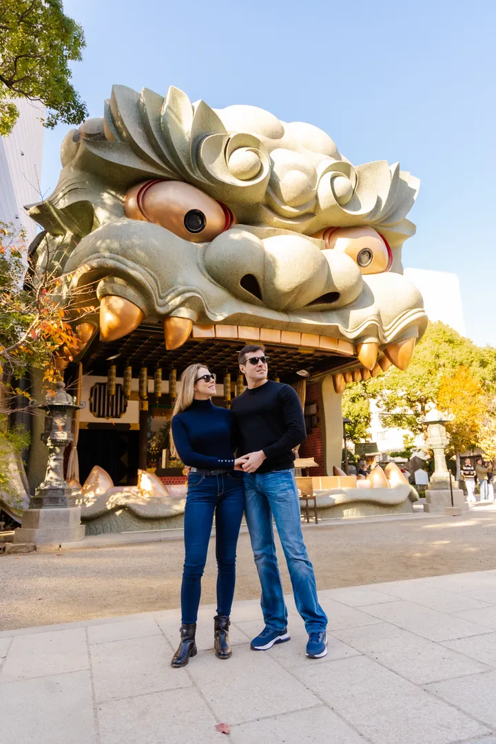 Private Couple Photoshoot in Osaka – Photogenic Love Story Experience