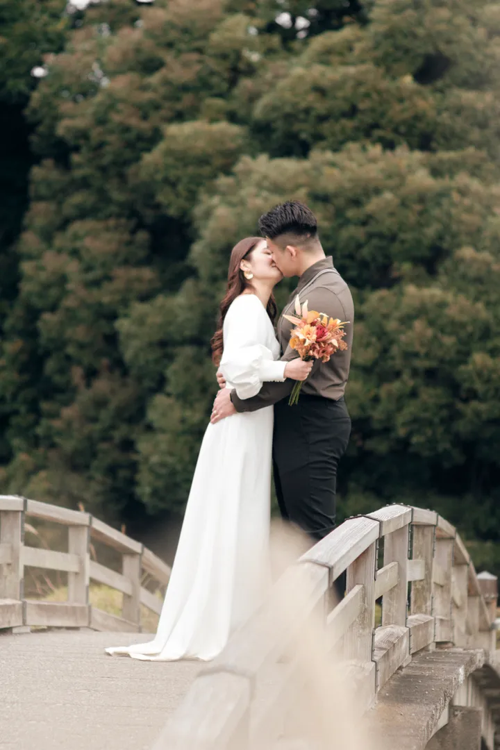 Romantic Couple Photoshoot in Tokyo for Your Engagement / Proposal