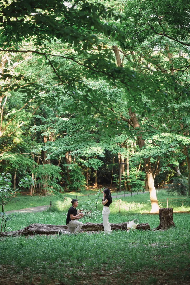Romantic Couple Photoshoot in Tokyo for Your Engagement / Proposal