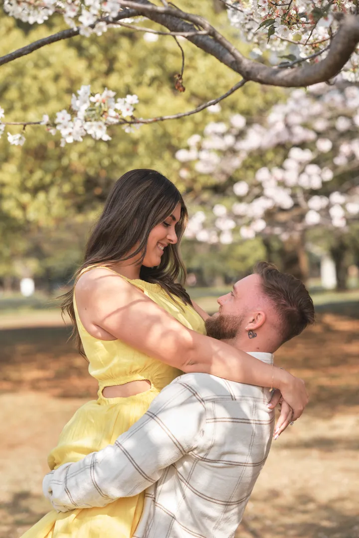Romantic Couple Photoshoot in Tokyo for Your Engagement / Proposal