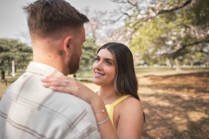 Romantic Couple Photoshoot in Tokyo for Your Engagement / Proposal