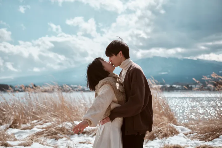 Proposal Photoshoot at Mount Fuji with Your Personal Photographer