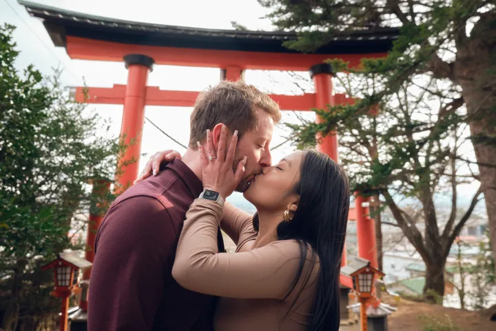 Proposal Photoshoot at Mount Fuji with Your Personal Photographer
