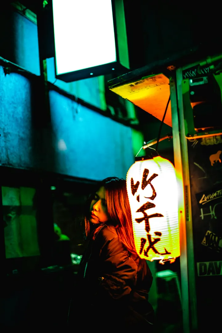 Fukuoka After Dark: Neon Lights & Riverside Portraits