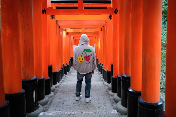 Fushimi Inari Shrine Photoshoot With A Local Photographer
