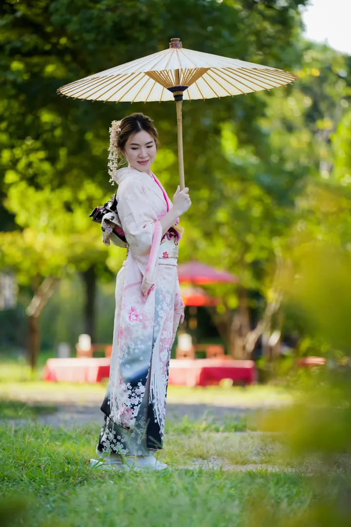 Traditional Kimono Photoshoot in Kyoto at Gion & Higashiyama