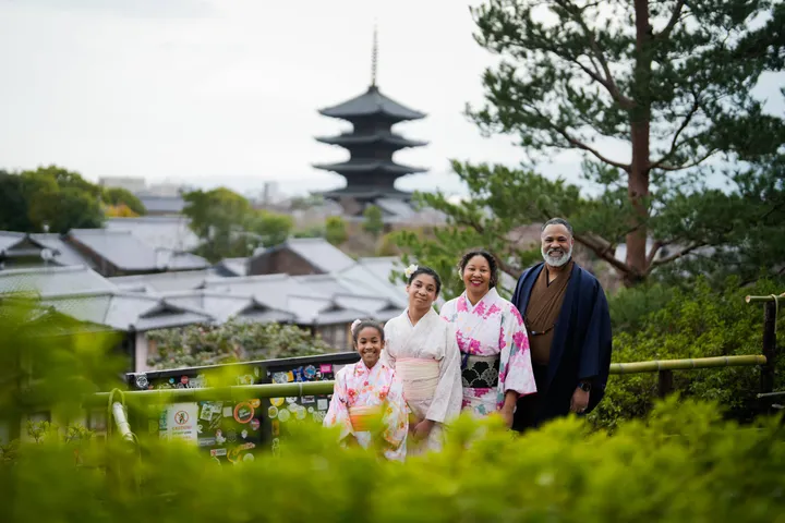 Traditional Kimono Photoshoot in Kyoto at Gion & Higashiyama