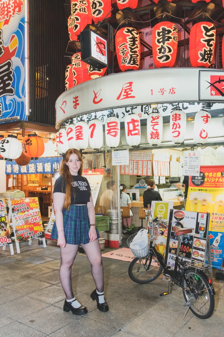 Osaka Night Photoshoot in Shinsekai Streets with Retro Vibes
