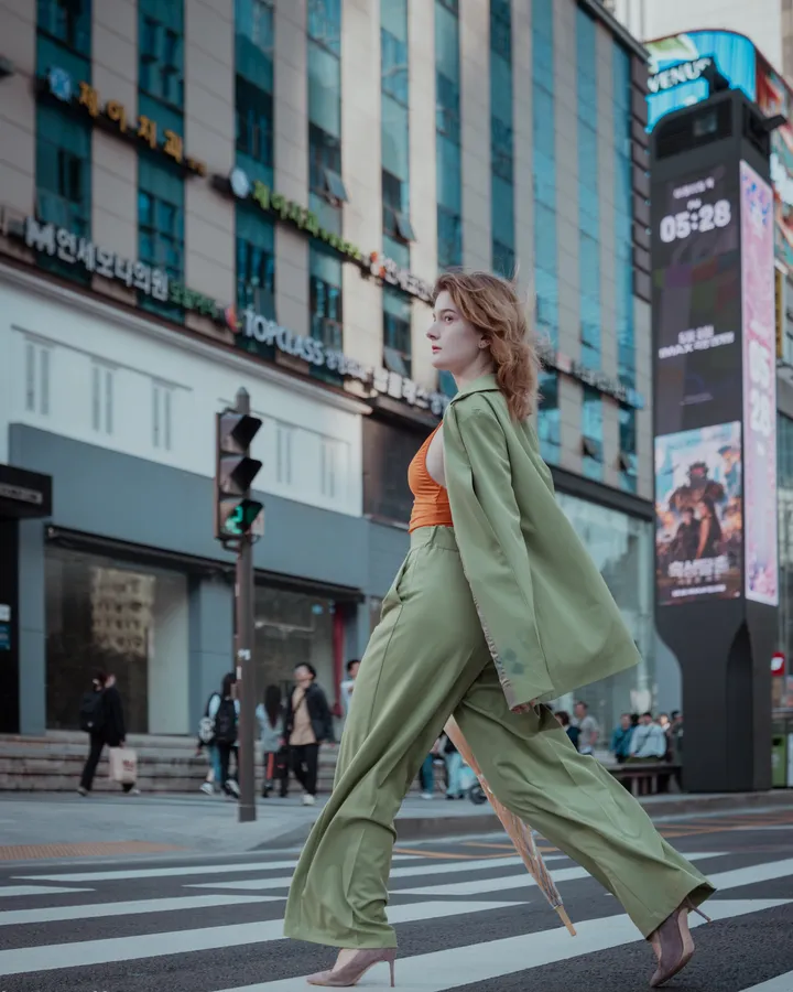 Street Photoshoot Experience in Seoul’s Most Photogenic Urban Location
