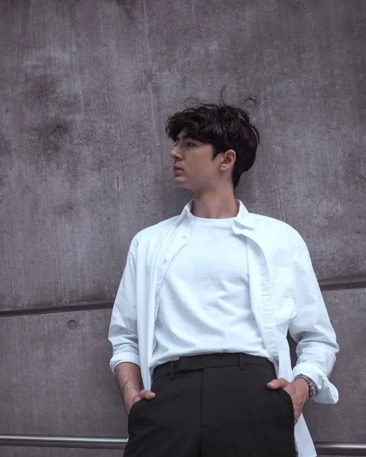Street Photoshoot Experience in Seoul’s Most Photogenic Urban Location