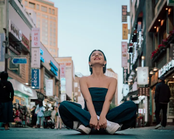 Street Photoshoot Experience in Seoul’s Most Photogenic Urban Location